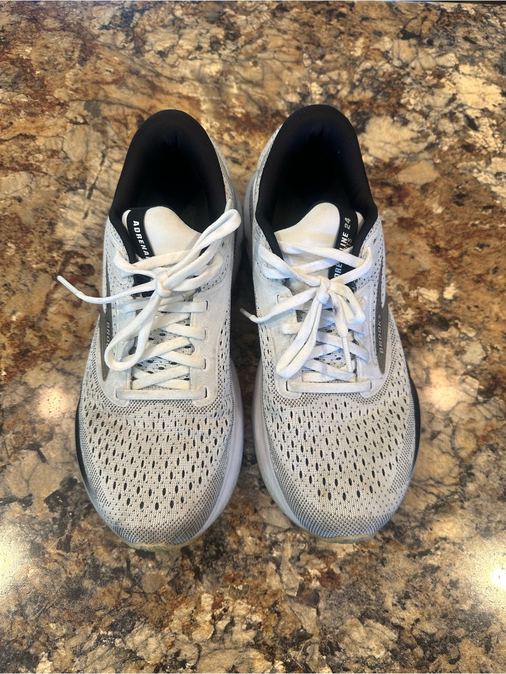Brooks Women's White and Gray Running Sneakers size 8.5